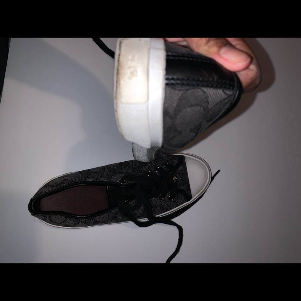 Coach shoe